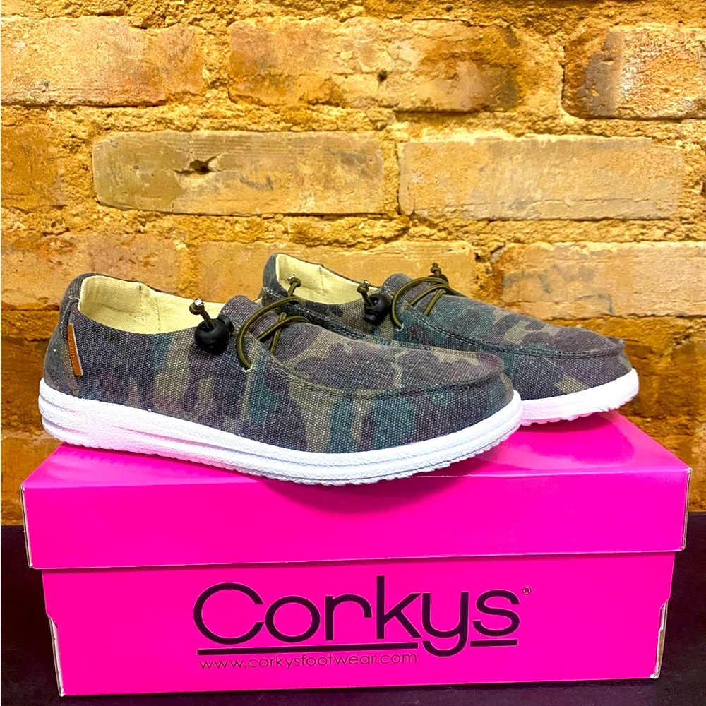 Corkys Camo Shoes Kayak NIB